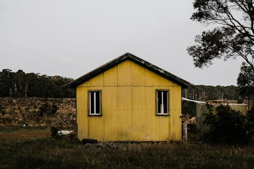 off-grid tiny house setup